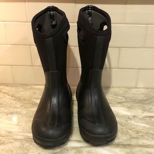Bogs Kids Size 2
